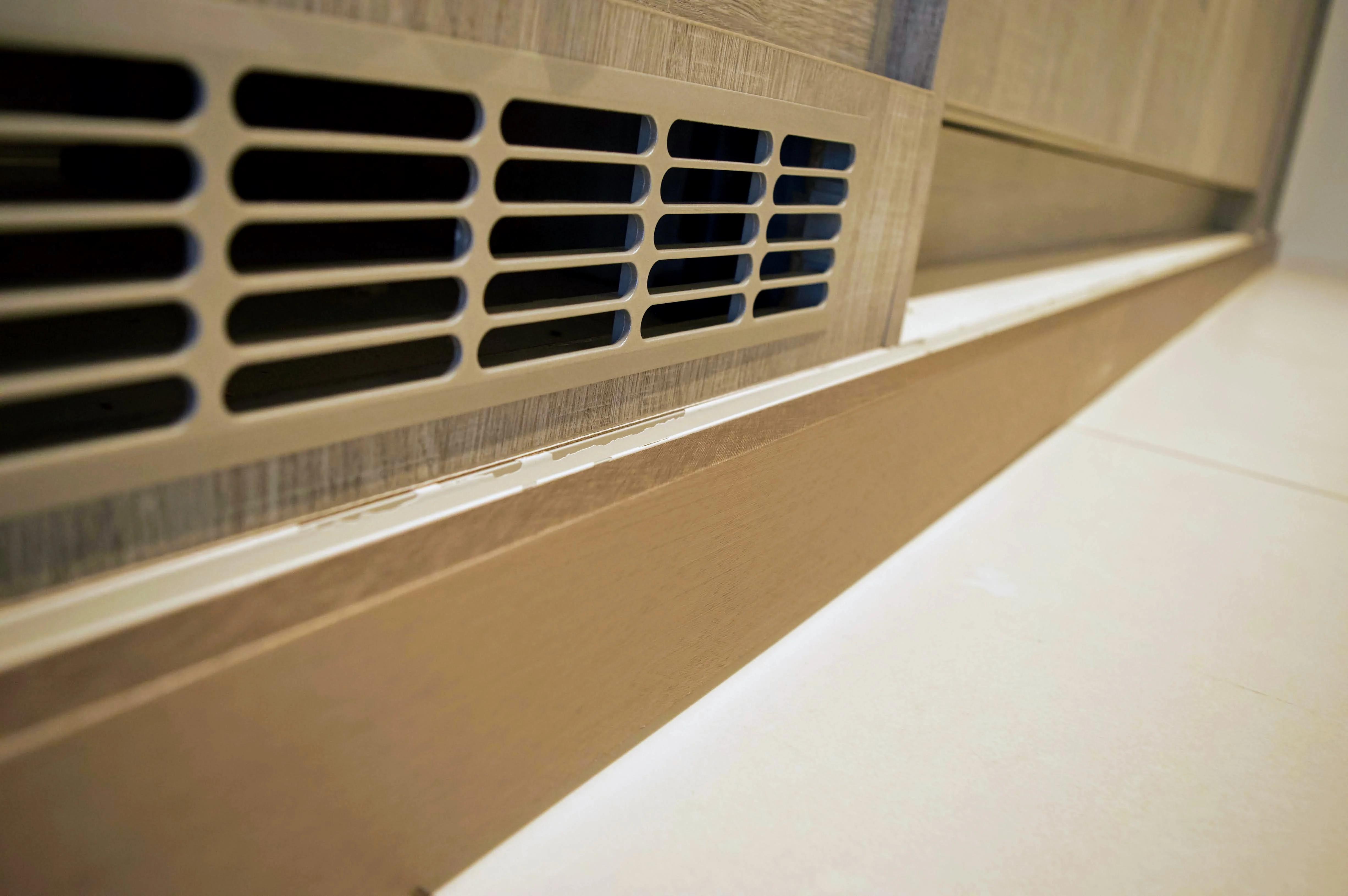Baseboards Resurfacing